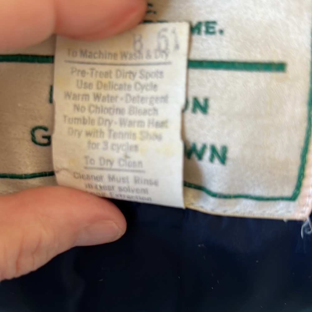 Vintage Green Puffer Vest for Women - Picture 16 of 16